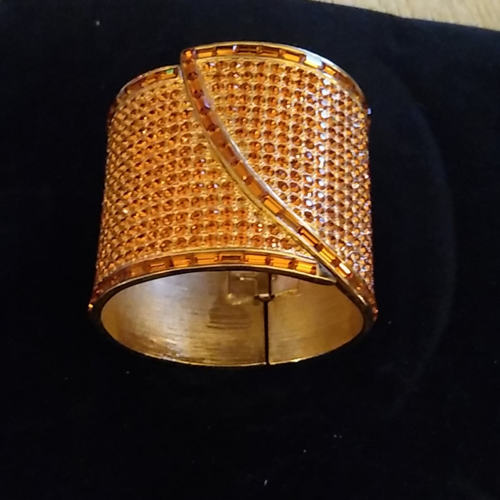 Beautiful replica bracelet